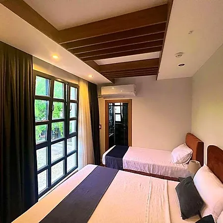 Hotel Beta